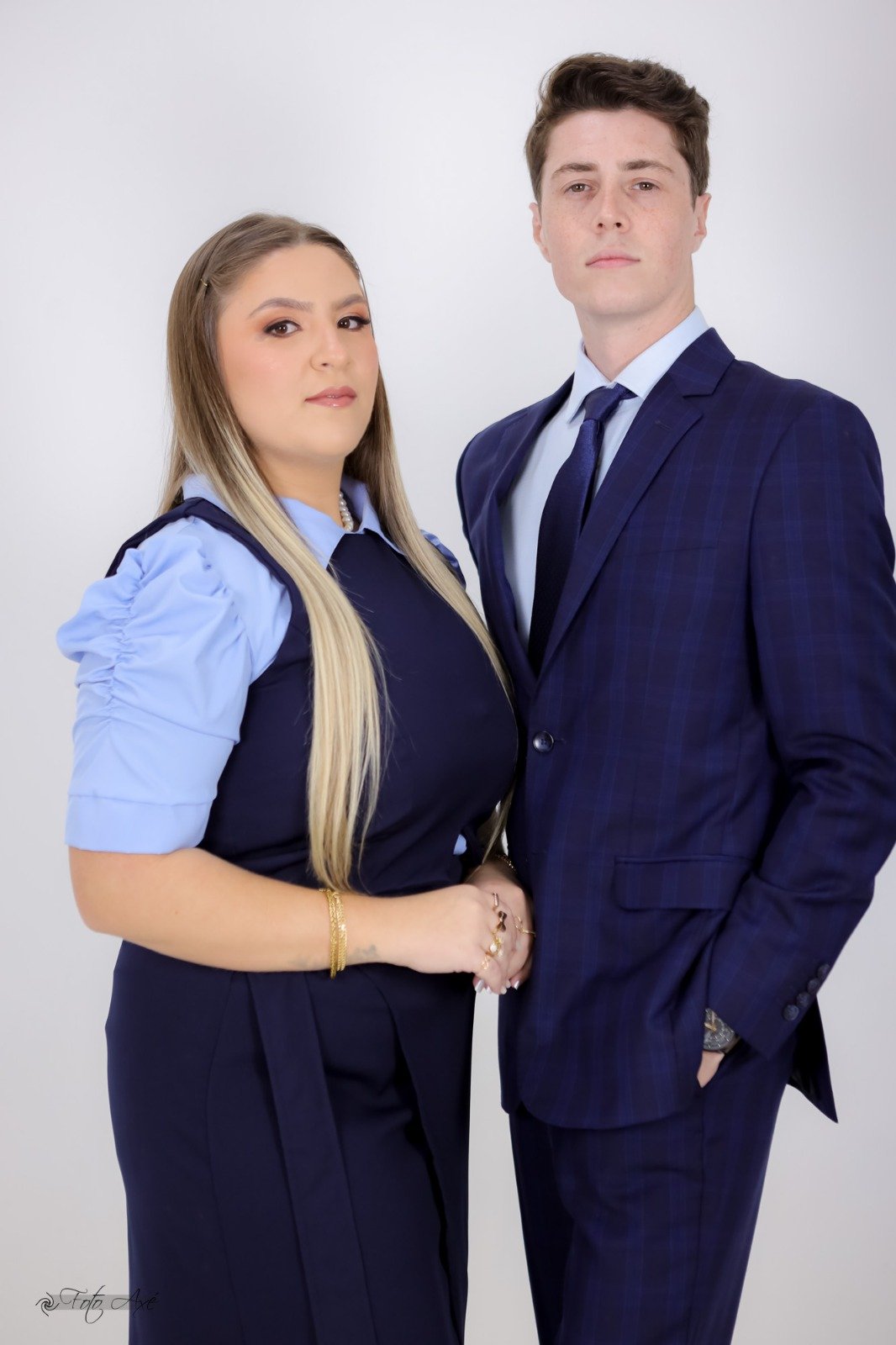 Nathália Bif Votri e Vinícius Muneretto - Advogados